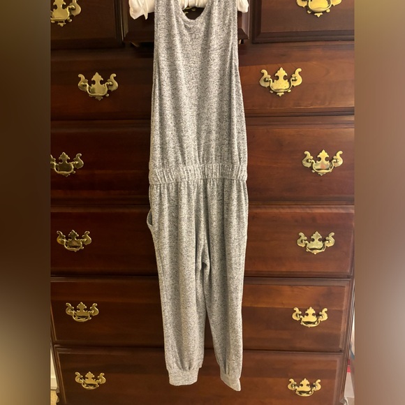 Gap size small or 6/7 long romper - Picture 4 of 10